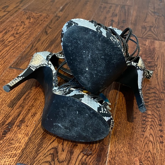 Chinese Laundry | High Heeled Strappy Sandals Sz7.5 - Picture 4 of 6